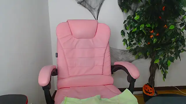 Erika bestboobs online show from October 2025 09:22:01 PM