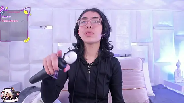 Snapshot of Im_Molly_Angel chatting on November 2025 03:27:01 PM Im Molly Angel online show from November 2025 03:27:01 PM