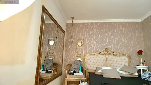 katybrownss online show from September 2025 08:08:02 PM