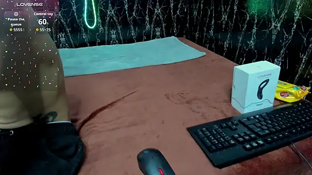 nextboywell1 online show from December 2025 01:52:02 AM