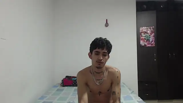 nextboywell1 online show from November 2025 09:24:01 PM