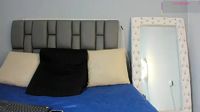 Snapshot of _jasmine_blush chatting on October 2025 01:59:01 PM jasmine blush online show from October 2025 01:59:01 PM