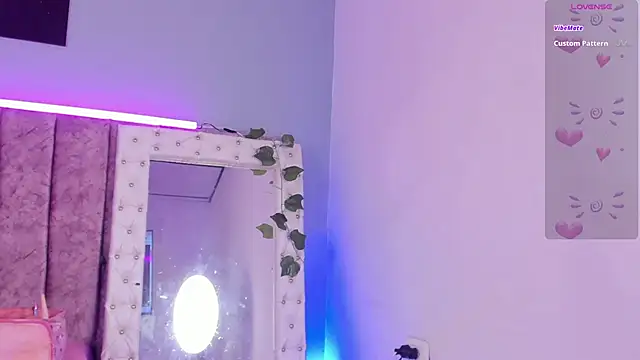 Snapshot of _jasmine_blush chatting on November 2025 01:39:02 PM jasmine blush online show from November 2025 01:39:02 PM