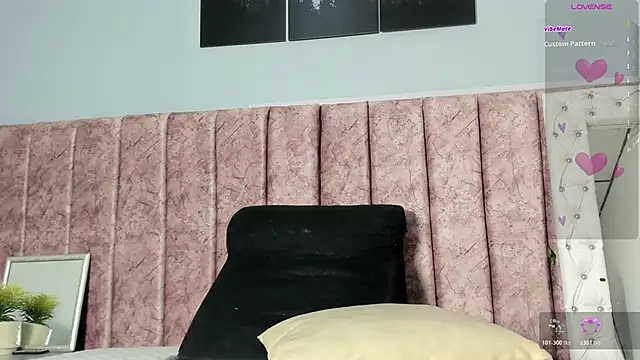 Snapshot of _jasmine_blush chatting on November 2025 01:49:01 PM jasmine blush online show from November 2025 01:49:01 PM