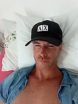 Loiroatv36 online show from February 2026 09:03:02 PM