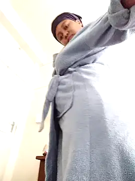 AcetousAbb online show from December 2025 05:06:02 AM