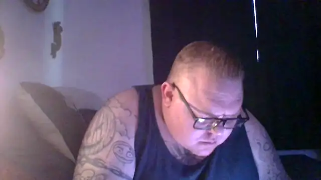 Snapshot of GingerSnap4444 chatting on May 2026 05:13:02 PM GingerSnap4444 online show from May 2026 05:13:02 PM