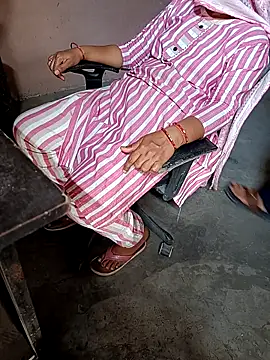 SIMRANSONU26 online show from April 2026 07:47:01 AM