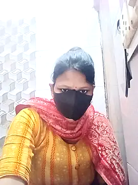 Snapshot of varnika chatting on November 2025 06:28:02 AM varnika online show from November 2025 06:28:02 AM