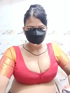 Snapshot of varnika chatting on July 2026 12:13:01 PM varnika online show from July 2026 12:13:01 PM