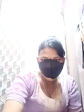 Snapshot of varnika chatting on December 2025 08:47:02 AM varnika online show from December 2025 08:47:02 AM