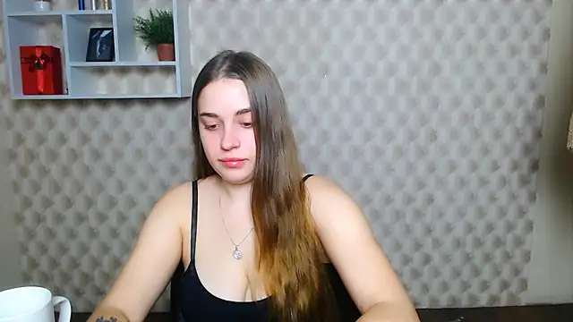 Snapshot of _MillaDellf_ chatting on November 2025 09:59:01 AM MillaDellf online show from November 2025 09:59:01 AM