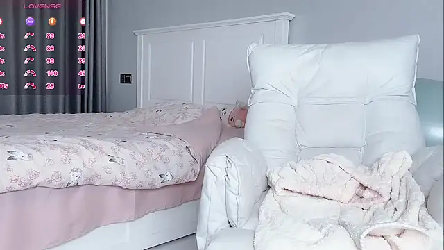 B-Yaya online show from September 2025 03:30:02 PM