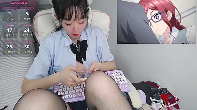 Angela-AMY online show from November 2025 04:05:01 AM