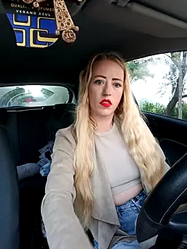 DeeA Blondy online show from September 2025 04:06:01 AM