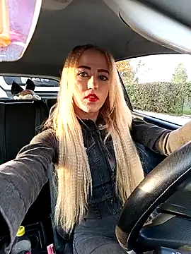 DeeA Blondy online show from October 2025 05:39:02 AM