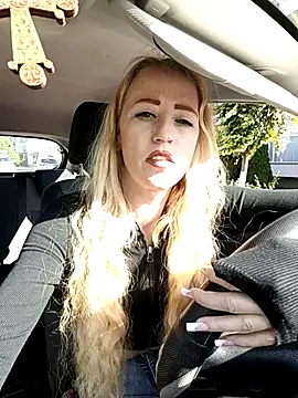 DeeA Blondy online show from September 2025 07:31:01 AM