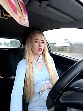 DeeA Blondy online show from October 2025 04:47:01 AM