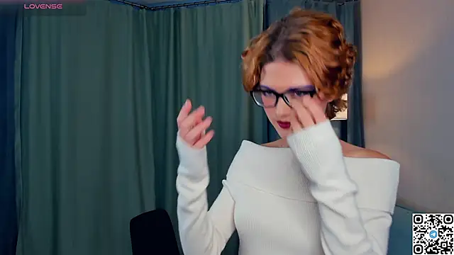 EdlinGathright online show from November 2025 03:43:02 AM