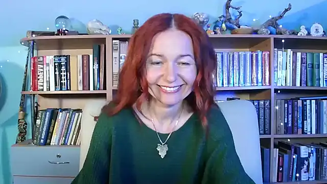 Foxilady357 online show from April 2026 12:56:01 PM