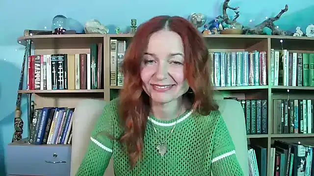 Foxilady357 online show from April 2026 01:52:02 PM