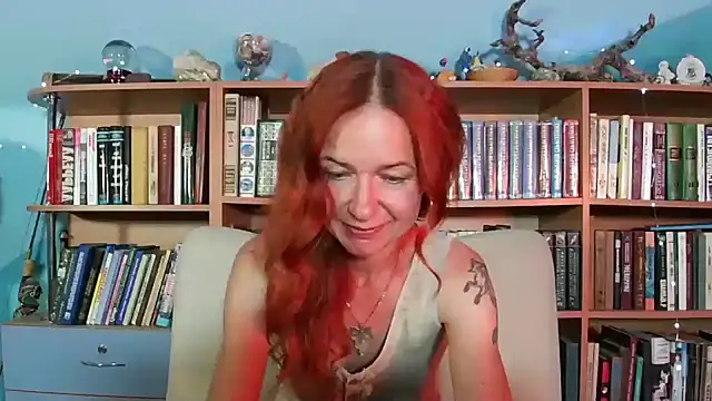 Foxilady357 online show from July 2026 01:33:02 PM
