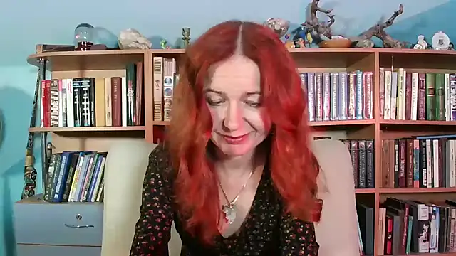 Foxilady357 online show from April 2026 01:59:01 PM