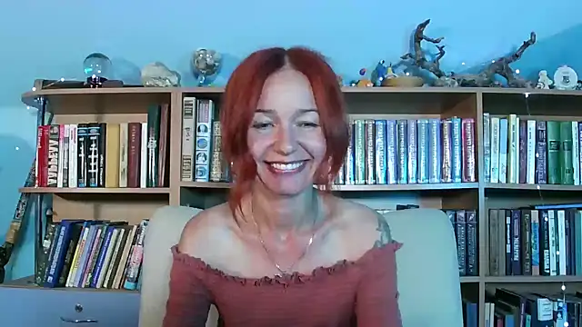 Foxilady357 online show from July 2026 04:35:01 PM