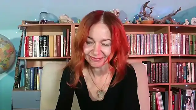 Snapshot of Foxilady357 chatting on November 2025 03:38:01 PM Foxilady357 online show from November 2025 03:38:01 PM