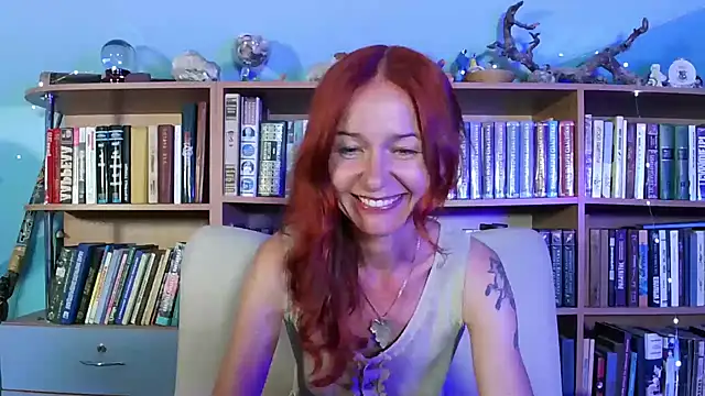 Foxilady357 online show from July 2026 01:33:01 PM