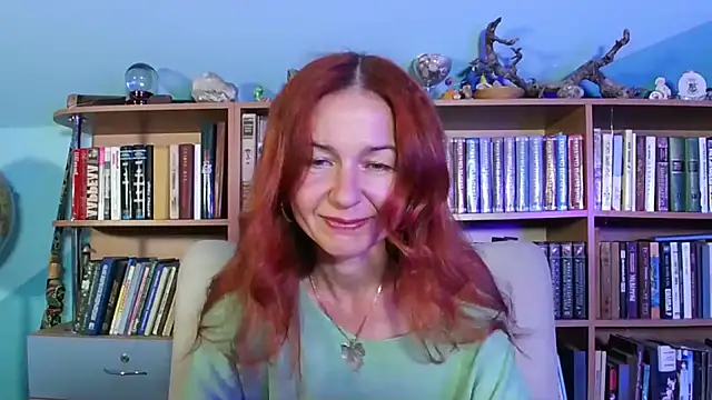 Foxilady357 online show from May 2026 01:32:02 PM