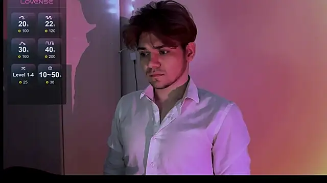 Snapshot of 1RobertTT chatting on September 2025 08:41:01 PM 1RobertTT online show from September 2025 08:41:01 PM