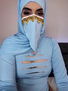 aisha samiri online show from October 2025 05:03:02 PM