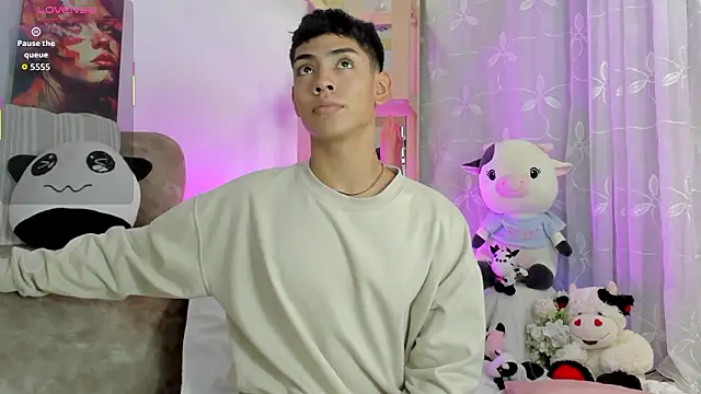 LoganTwink18 online show from February 2026 01:17:02 AM