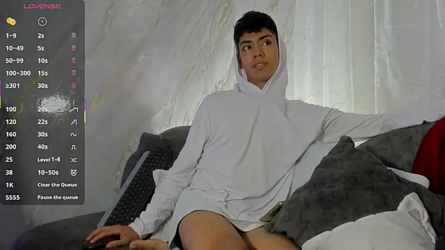 LoganTwink18 online show from March 2026 11:10:01 AM