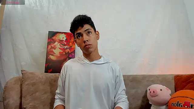 LoganTwink18 online show from March 2026 12:28:02 PM