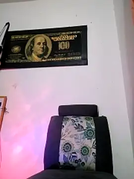 Valenn fernandez online show from April 2026 04:11:02 PM