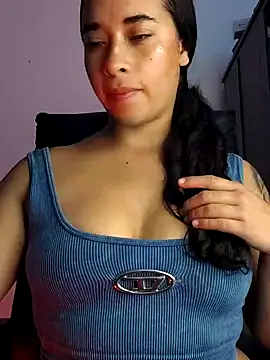 Valenn fernandez online show from April 2026 04:52:01 PM