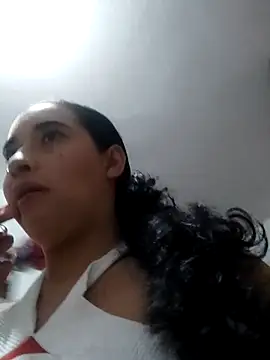 Valenn fernandez online show from May 2026 03:43:02 AM