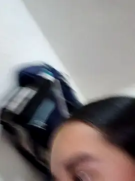 Snapshot of Valenn_fernandez chatting on September 2025 09:54:02 PM Valenn fernandez online show from September 2025 09:54:02 PM