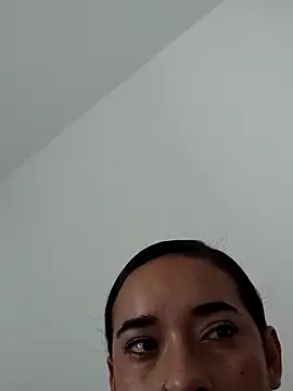 Valenn fernandez online show from April 2026 03:08:01 PM