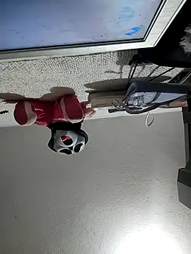 Valenn fernandez online show from May 2026 01:09:01 AM