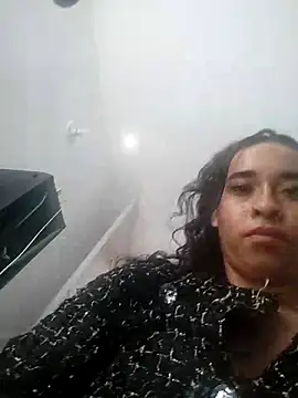 Valenn fernandez online show from April 2026 07:04:01 PM