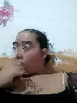 Valenn fernandez online show from April 2026 12:02:02 AM