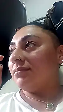 Snapshot of YiingandYang chatting on February 2026 06:41:01 PM YiingandYang online show from February 2026 06:41:01 PM