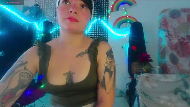 Snapshot of Mitsuha_gate chatting on November 2025 02:21:02 PM Mitsuha gate online show from November 2025 02:21:02 PM