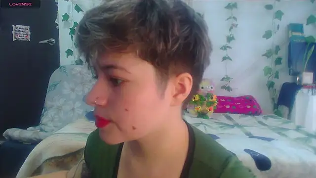 Snapshot of Mitsuha_gate chatting on January 2026 02:43:02 PM Mitsuha gate online show from January 2026 02:43:02 PM