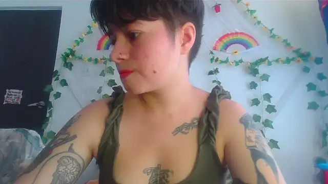 Snapshot of Mitsuha_gate chatting on December 2025 03:34:02 PM Mitsuha gate online show from December 2025 03:34:02 PM