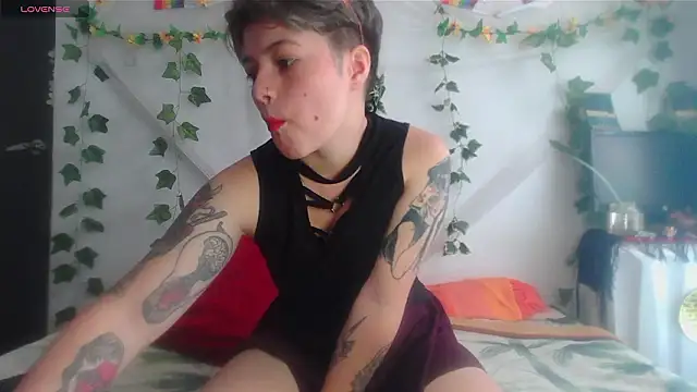 Snapshot of Mitsuha_gate chatting on February 2026 03:45:02 PM Mitsuha gate online show from February 2026 03:45:02 PM