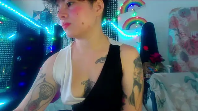 Snapshot of Mitsuha_gate chatting on November 2025 02:20:01 PM Mitsuha gate online show from November 2025 02:20:01 PM